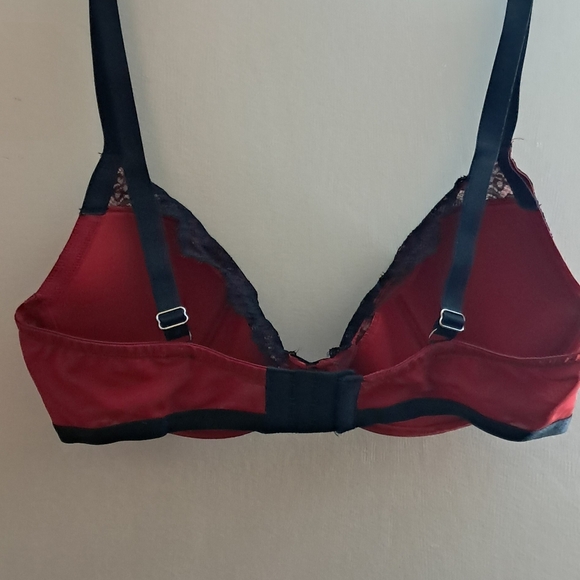 Adore Me Red & Black Lace Bra - Picture 5 of 6